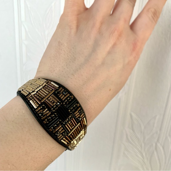 Hand beaded gold and leather adjustable bracelet - Picture 5 of 8